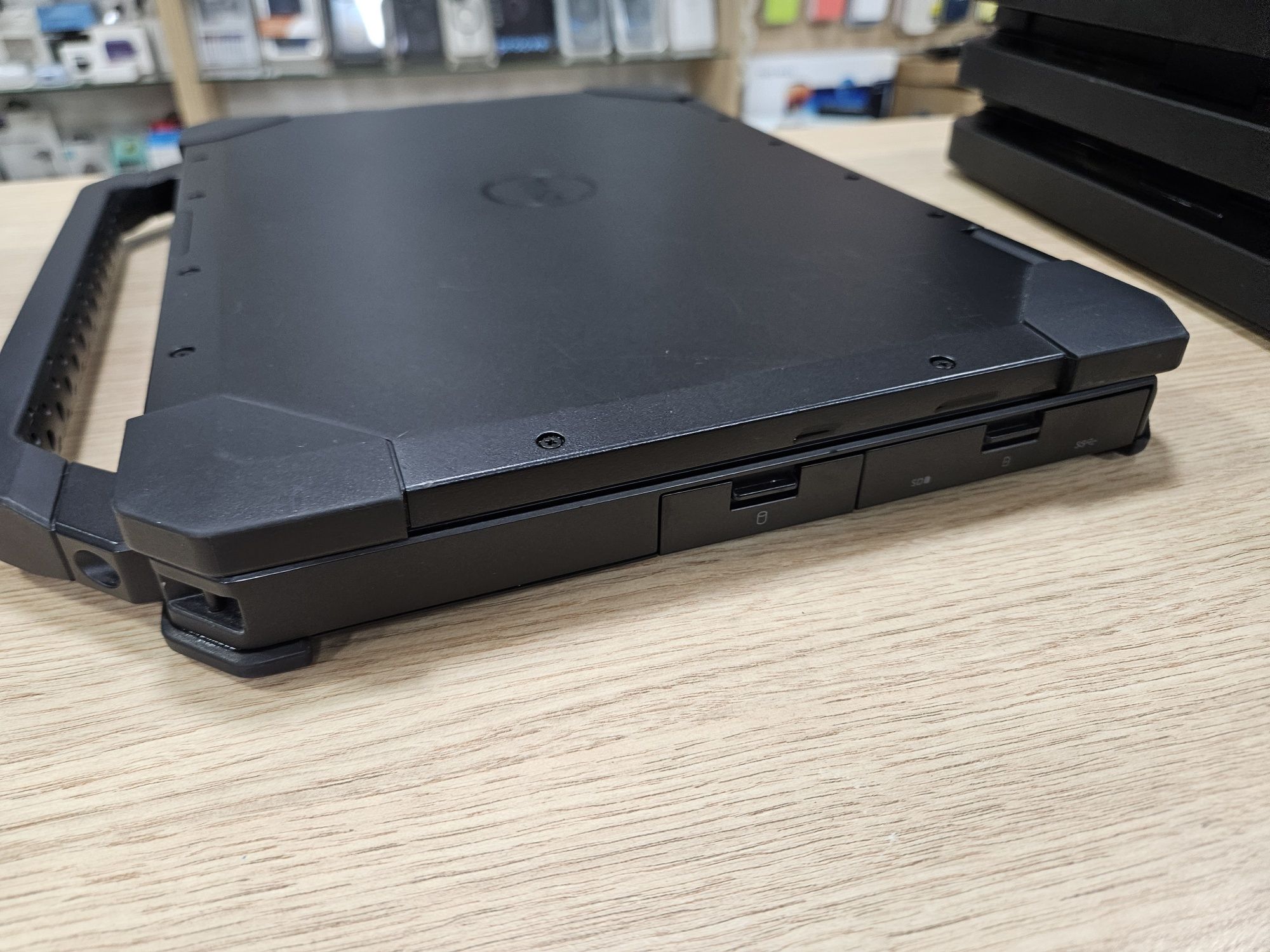 Захищені ноутбуки Dell Rugged 5420/Sensor 1000nit/i5/16-32/512m2/Магаз