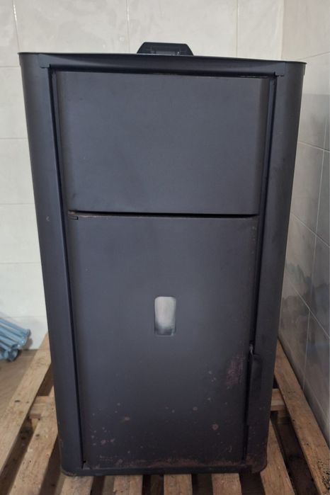 caldeira a pellets, marca Proteu, modelo Navarra 18.