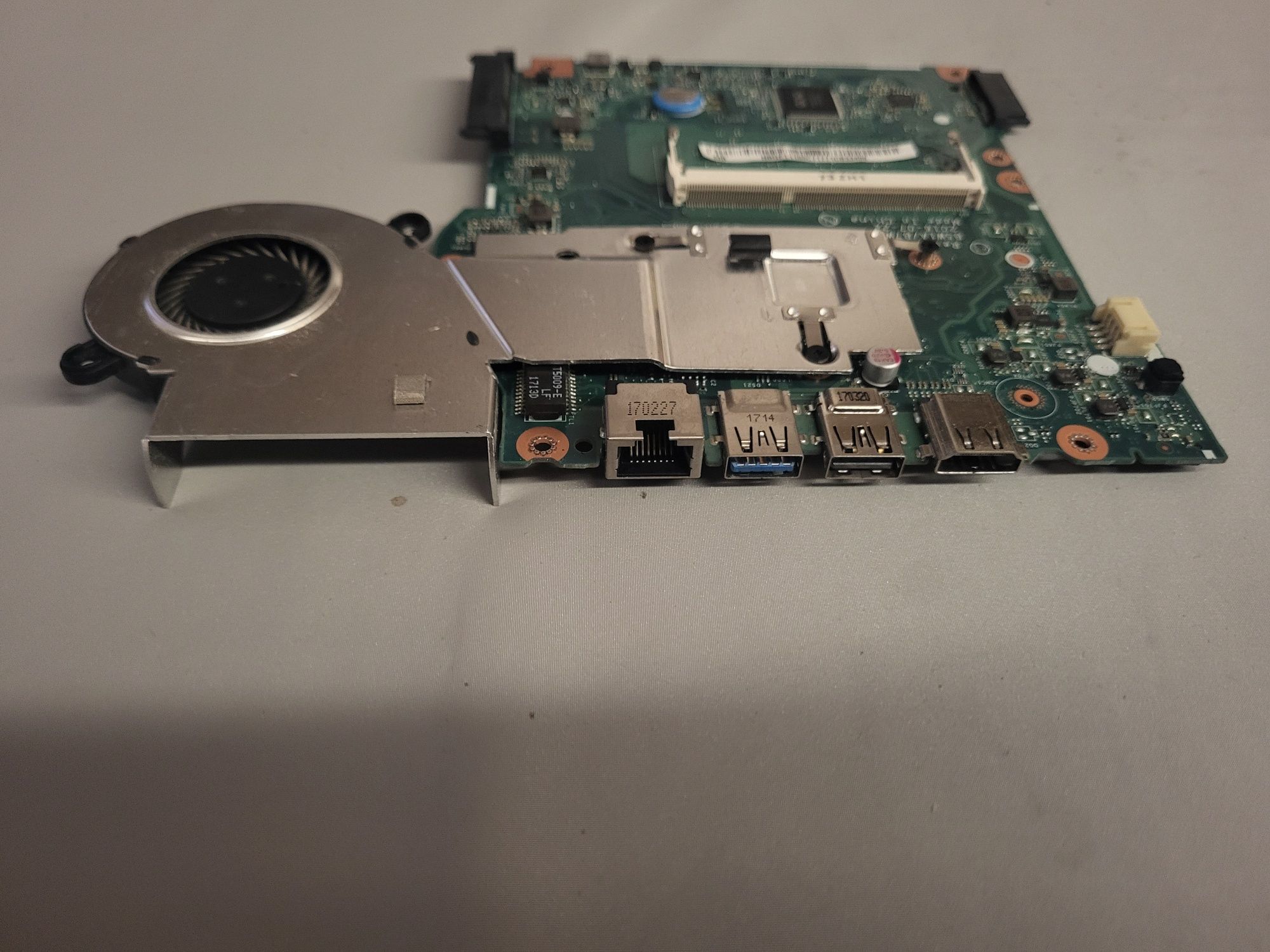 Sprzedam Płyte Główną do laptopa ACER Aspire ES1 533 C6FA (Sprawna)