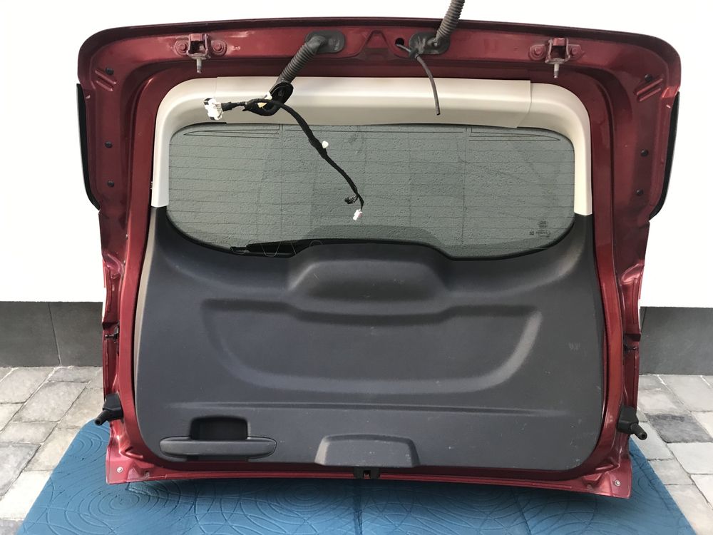 Ford Escape Kuga, кришка багажника дверь ляда в зборе в наличии
