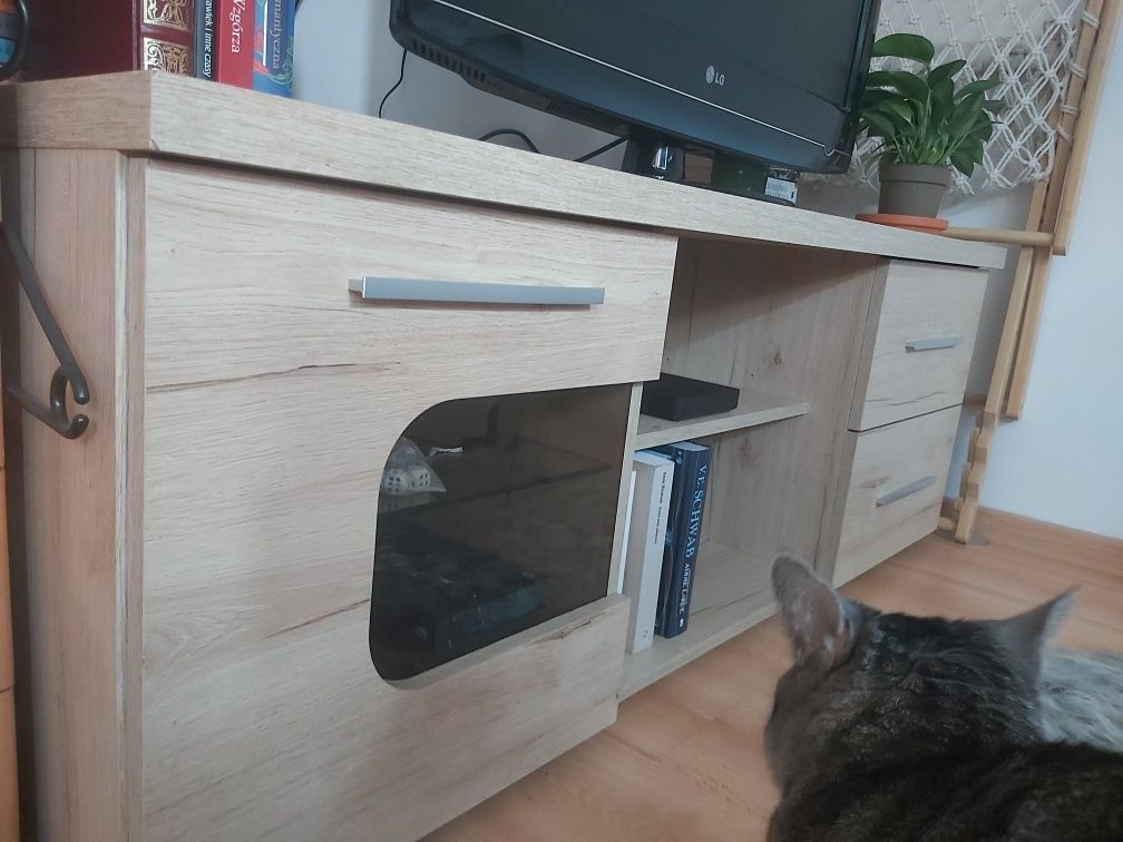 Szafka pod telewizor
