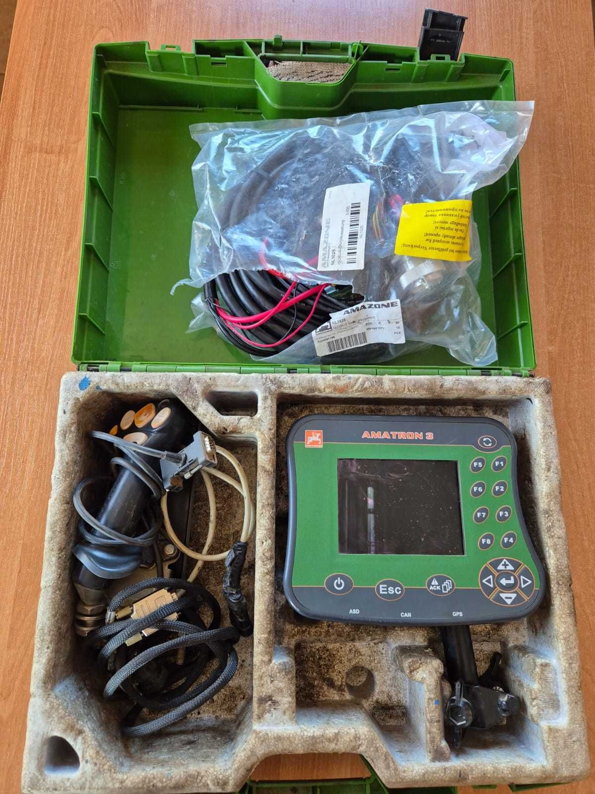 Opryskiwacz Amazone UX 5200 28,27m 2015r GPS Amatron 3 Skrętne Koła DC