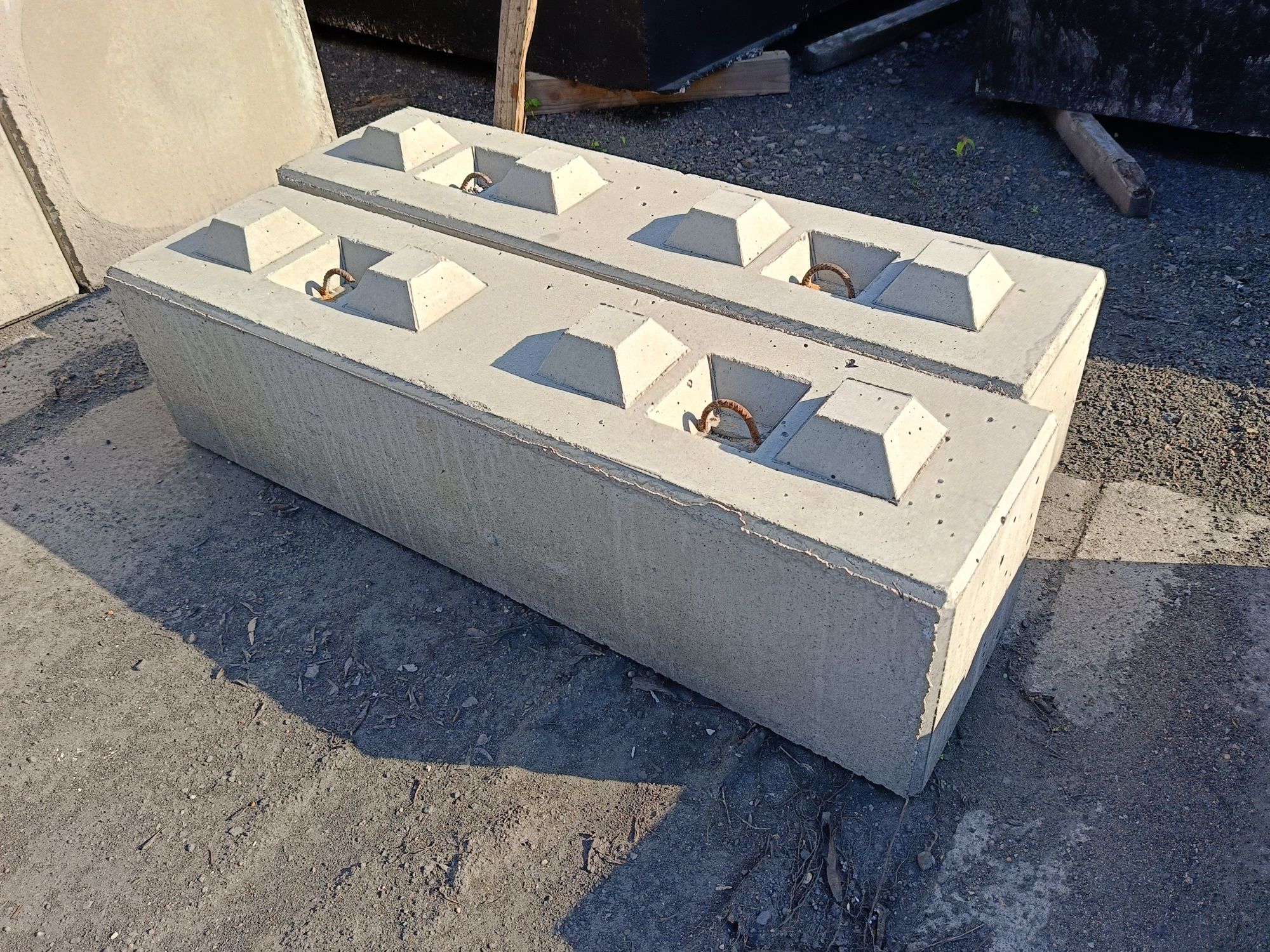 Blok LEGO beton 180/30/30