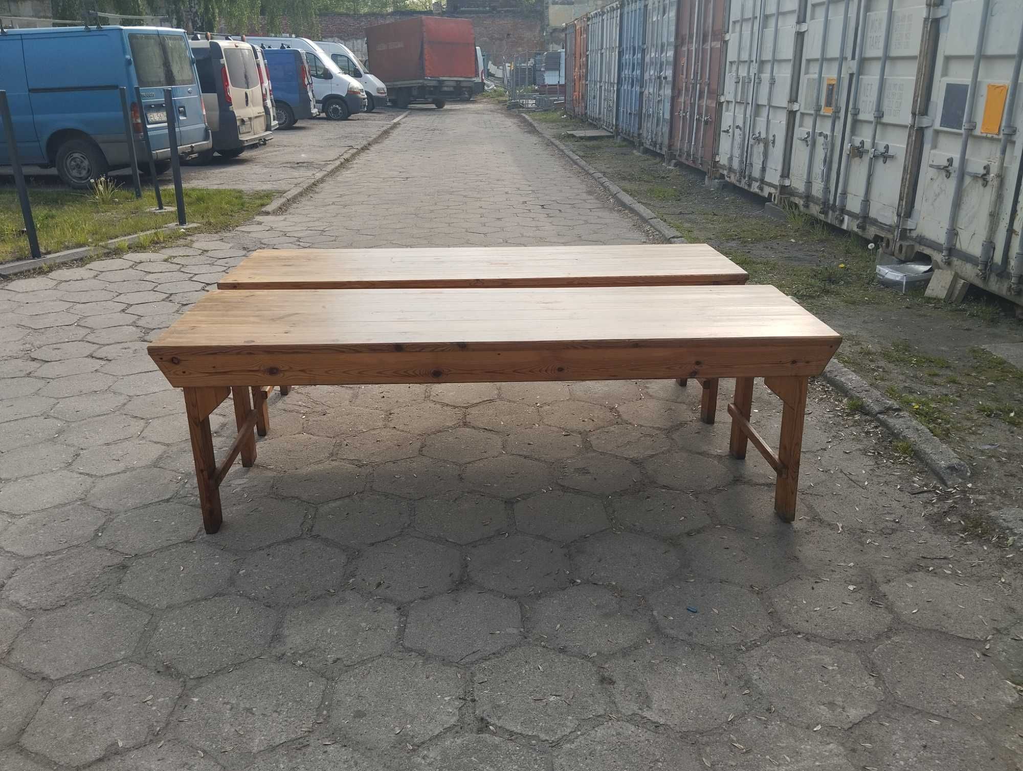 2 Solidne drewniane stoły-transport