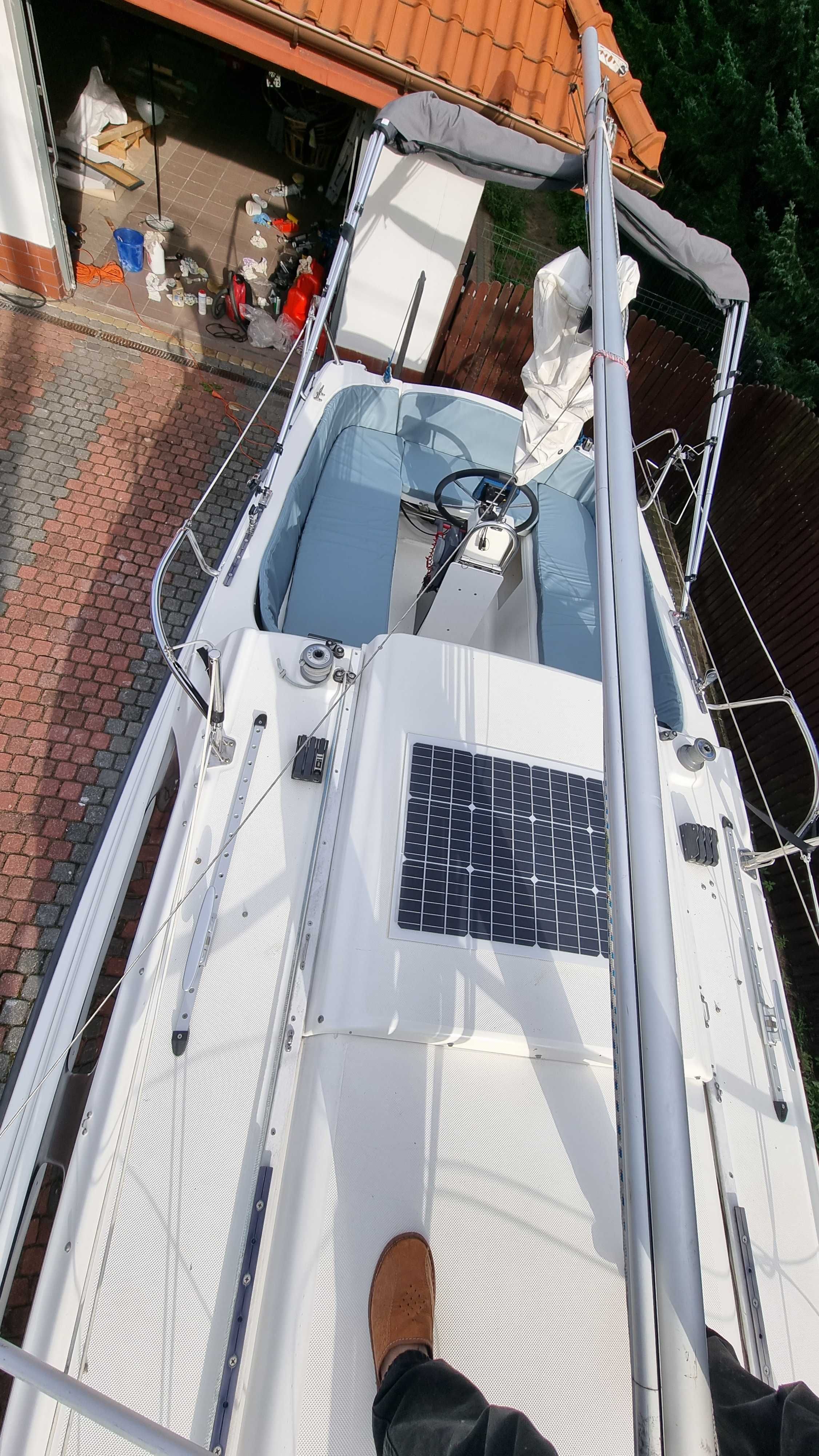 Jacht żaglowy MacGregor 26 X przyczepa silnik 50HP + całe wyposażenie