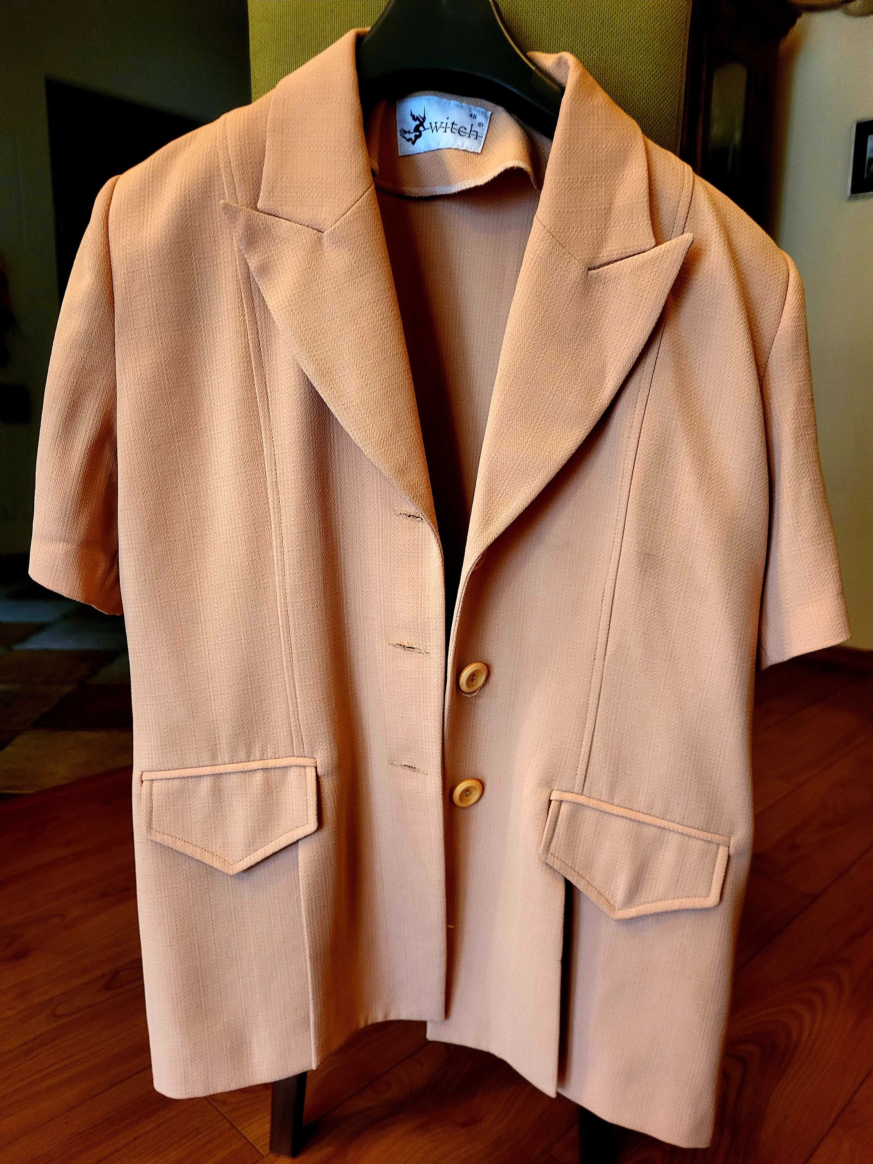 Morelowy garnitur damski oversize