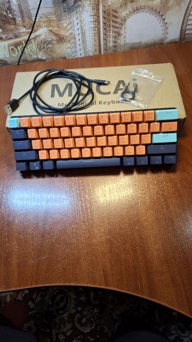 Механічна клавіатура (_КАСТОМ_) читайте опис