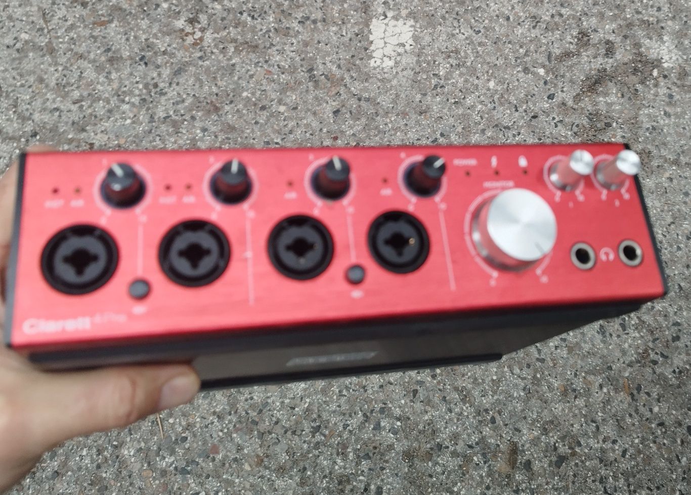 Focusrite Clarett 4 Pre