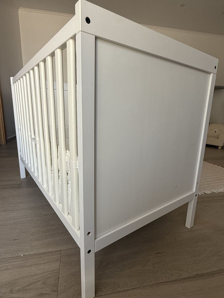 Berço com colchao IKEA