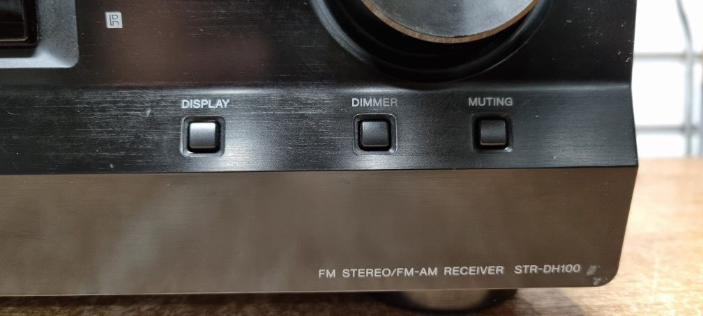 Amplituner SONY STR-DH100