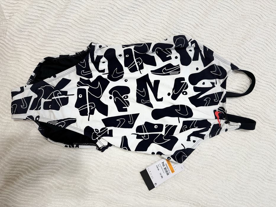 Купальник суцільний жіночий Nike Multiple Print Fastback чорний