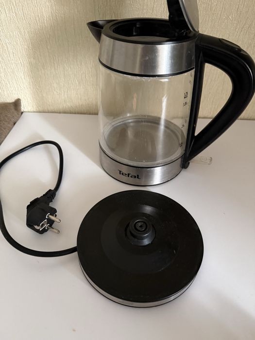 Продам елекрочайник Tefal 1,7 лвтри