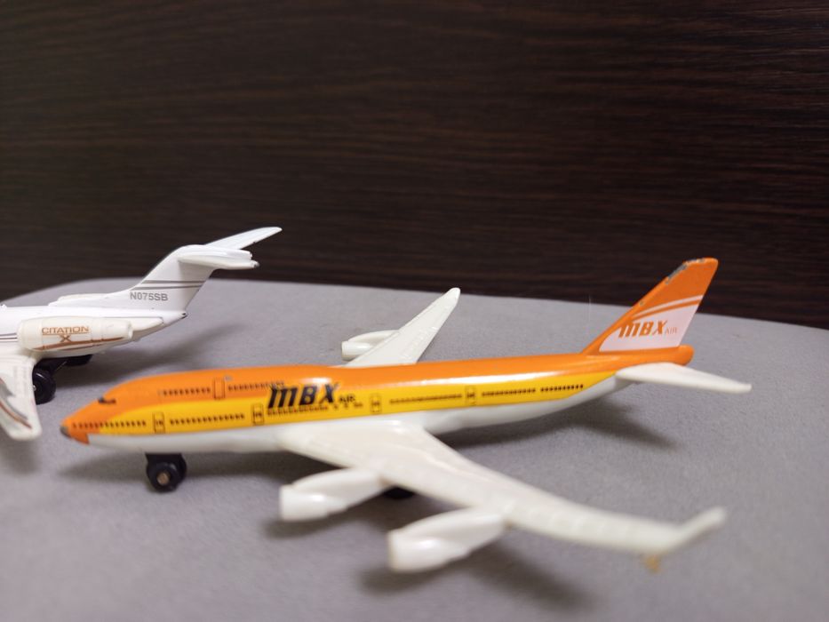 Металеві літаки бу якісні