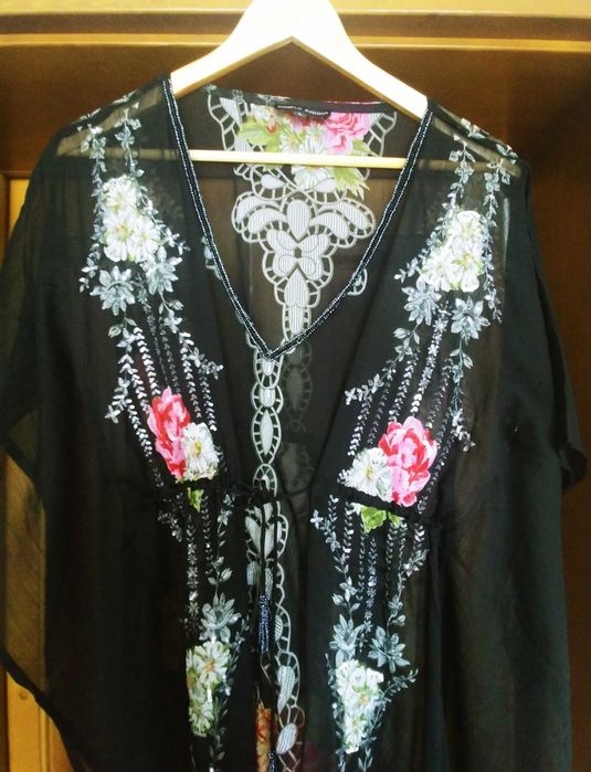 Narzutka plażowa, pareo kwiaty róże