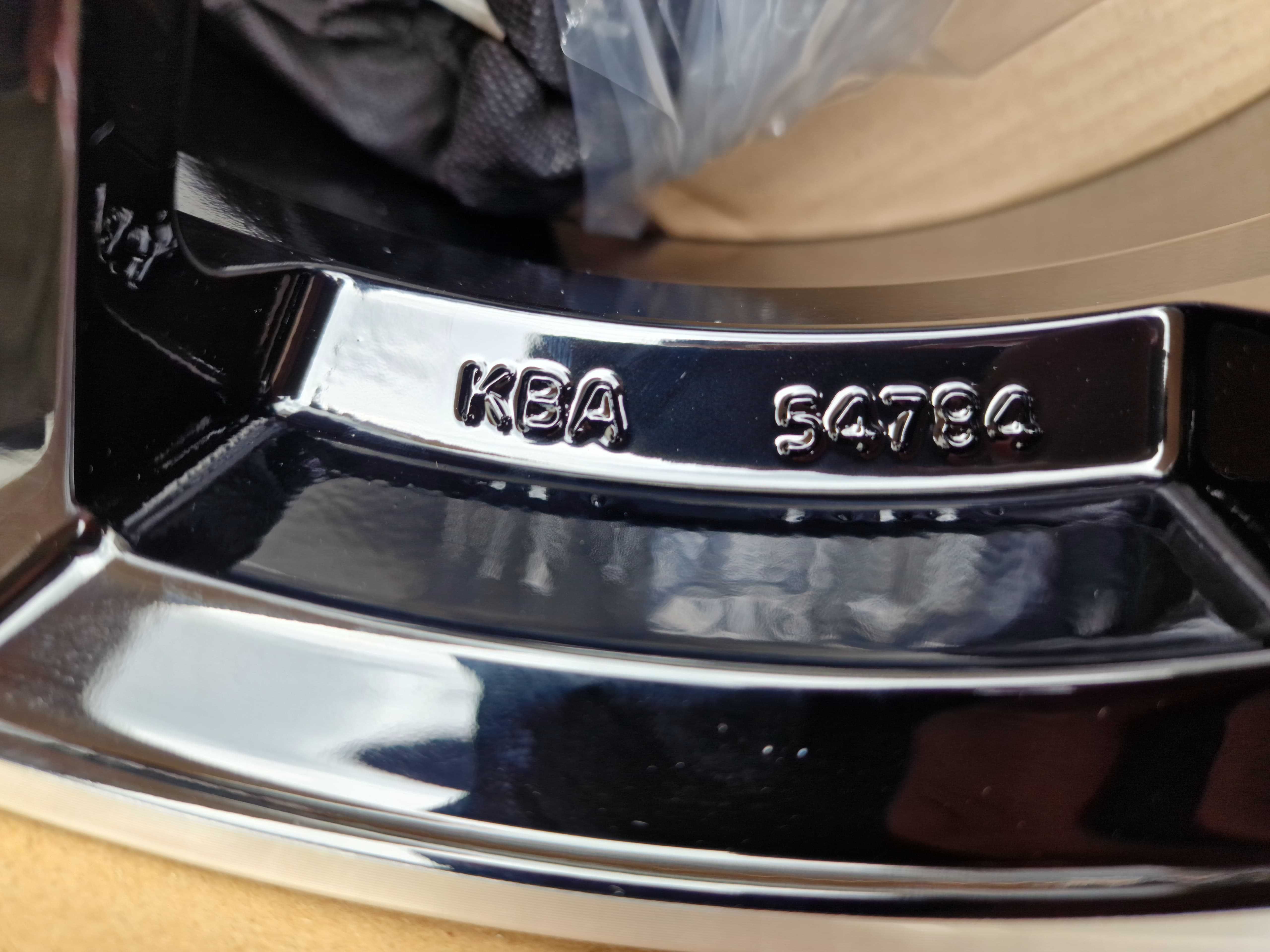 NOWE ALUFELGI 17" Dacia Duster I II SD SR 114,3x5 43 - Czarny Poler