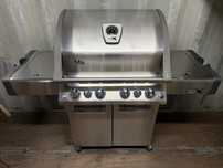 Grill gazowy Napoleon Lex 485 4-palnikowy