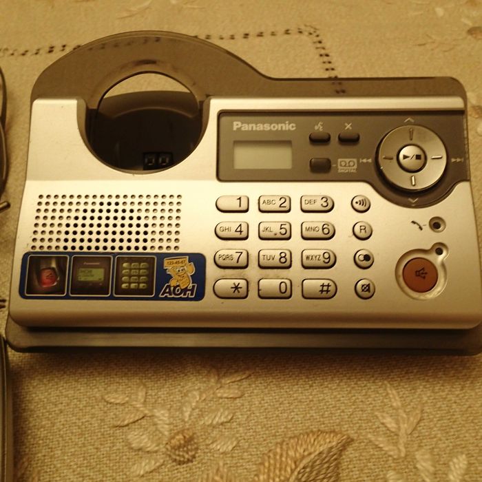 Радиотелефон с автоответчиком Panasonic KX-TCD246UA