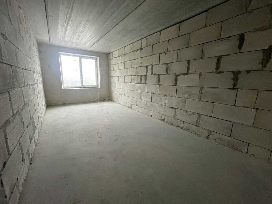 Здана 2 км квартира з котлом та коморою, ВИГІДНА ЦІНА!