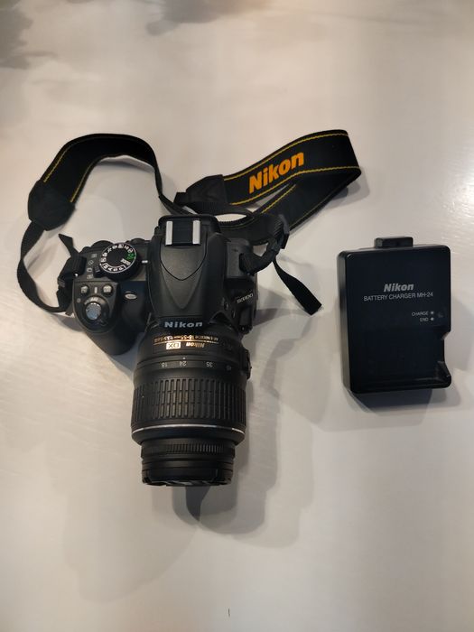 Aparat Lustrzanka Nikon prezent D3100