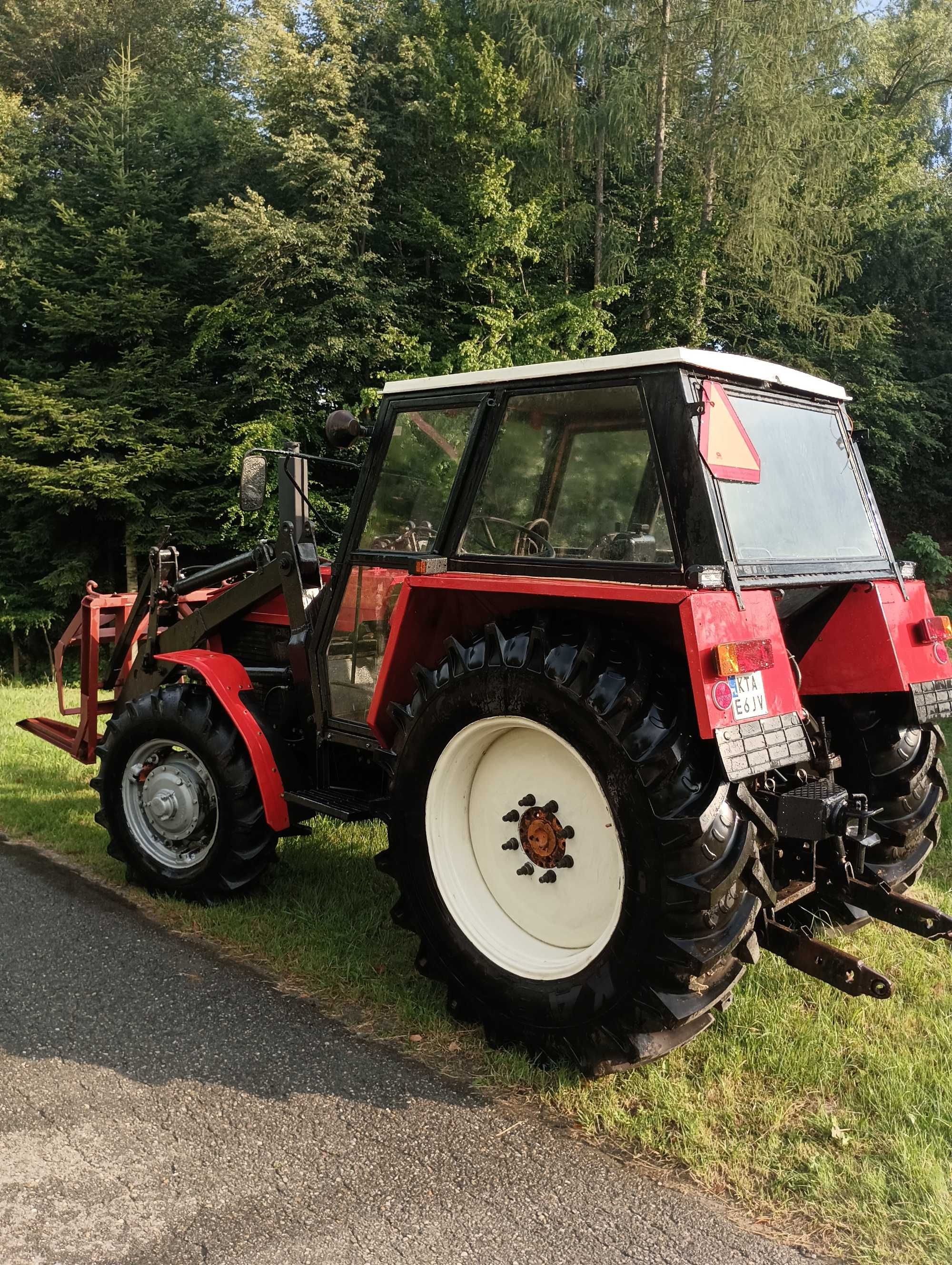 Zetor 8045 z łyżką