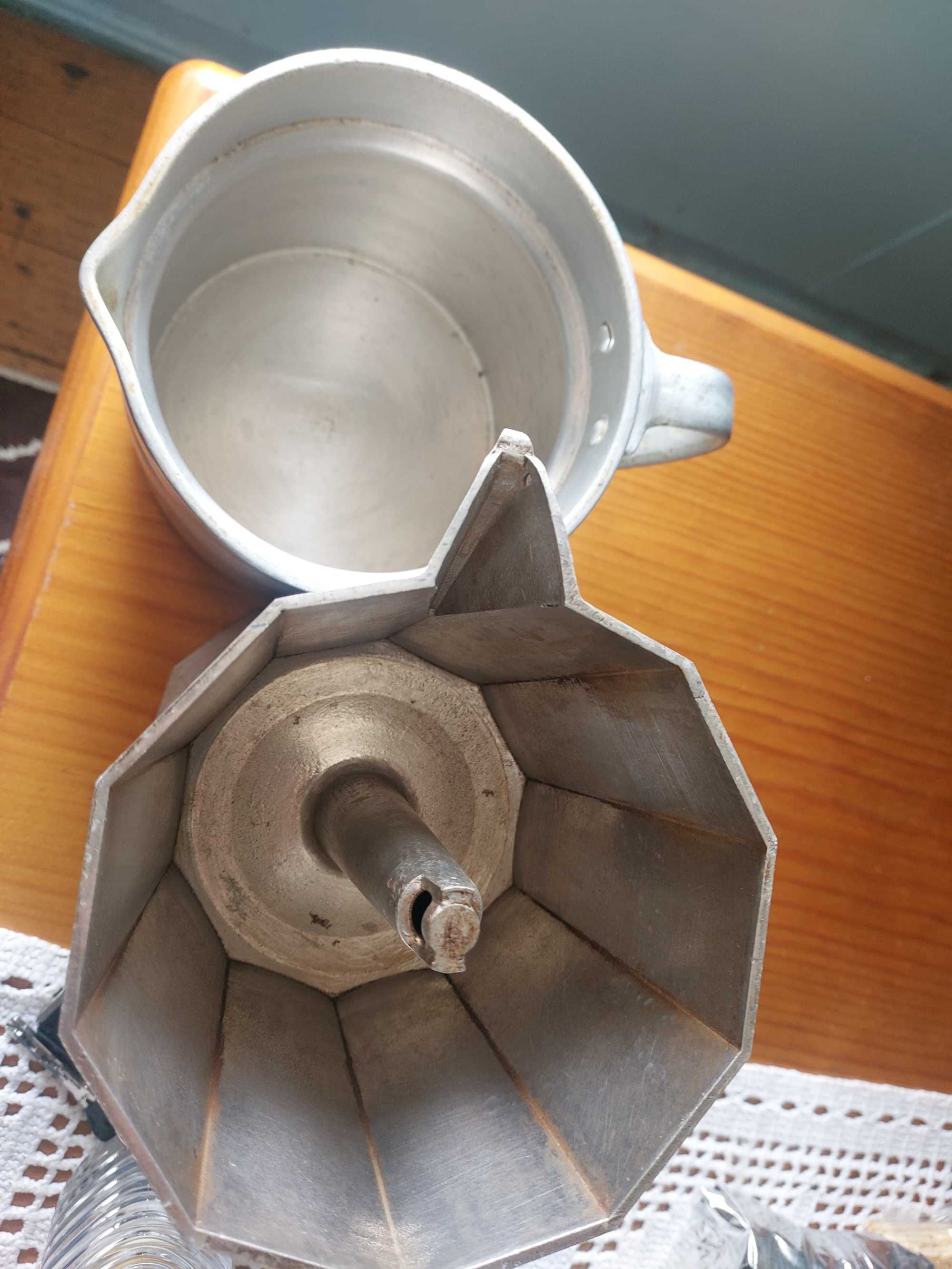 Fervedor e cafeteira para fogão a gás