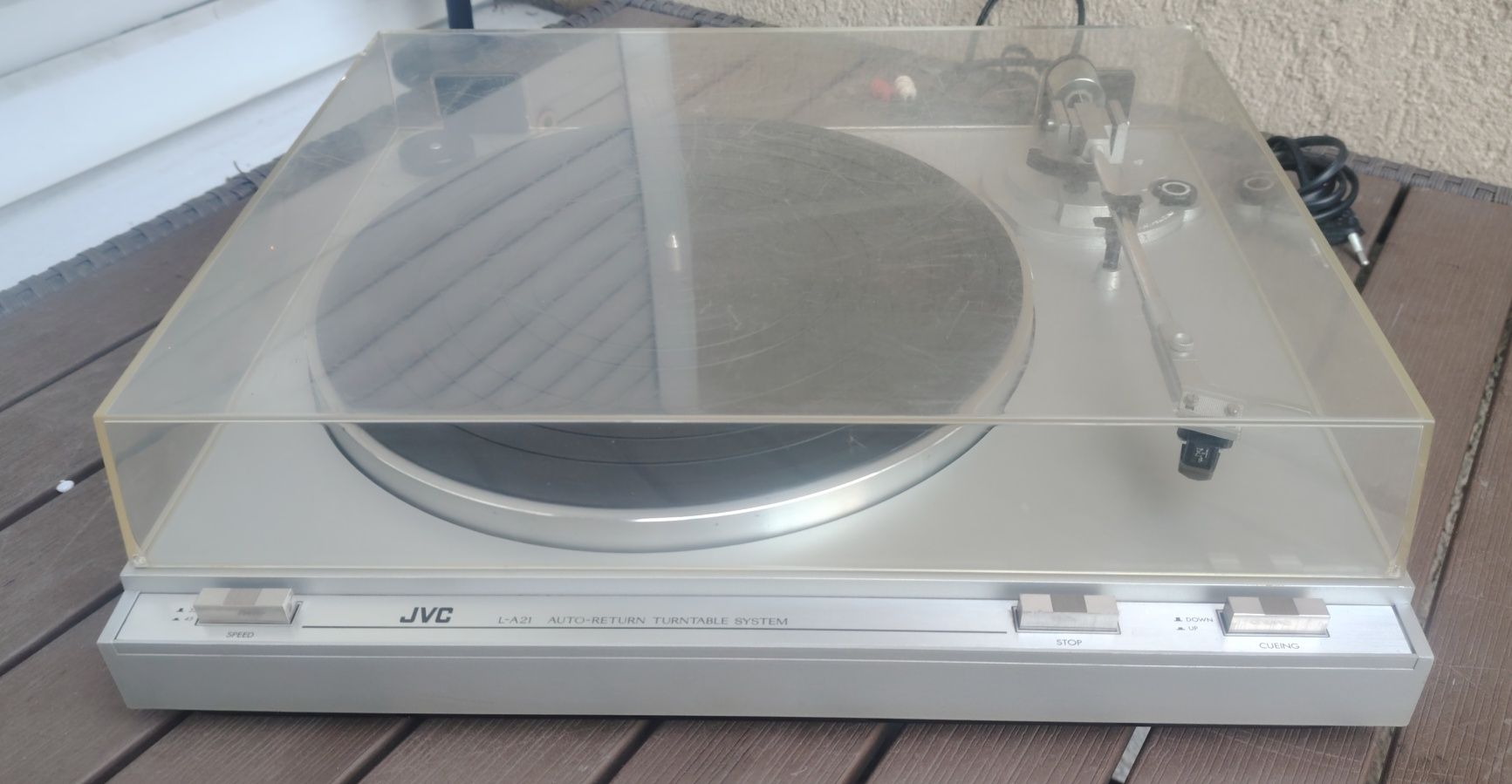 Gramofon JVC  L A21