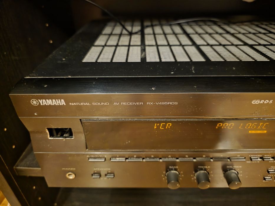 Amplituner Yamaha RXV495 RDS