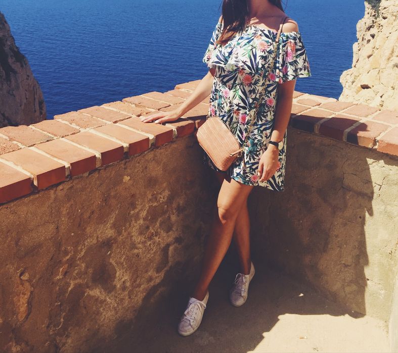 Sukienka hiszpanka Mohito