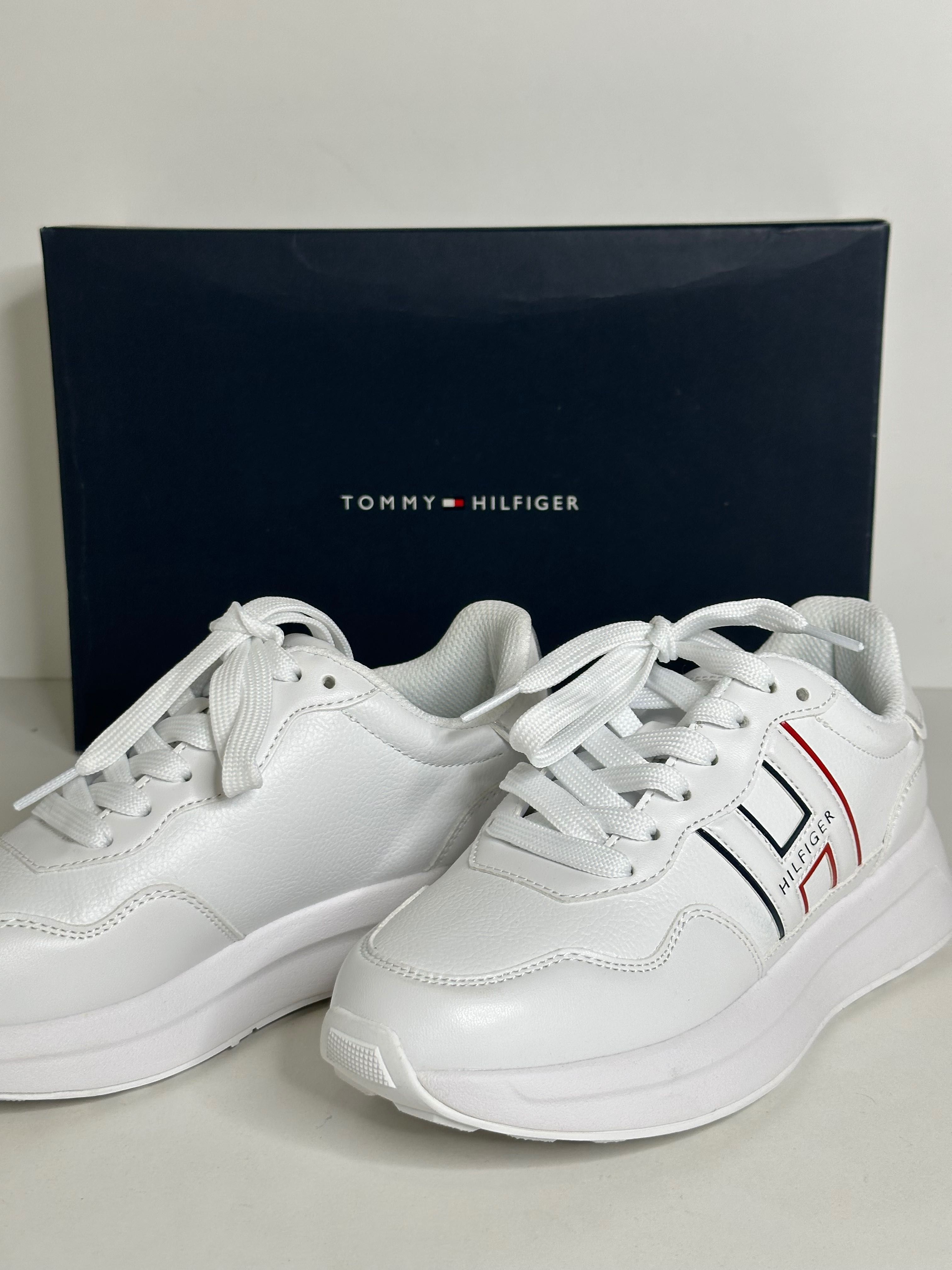 Жіноче взуття Tommy Hilfiger