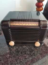 Rádio Antigo preto