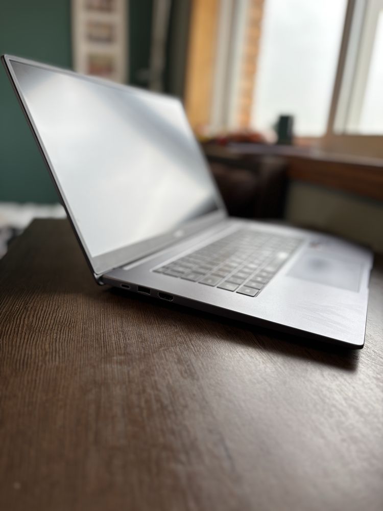 Vende-se Computador Portátil Huawei – Excelente Estado!