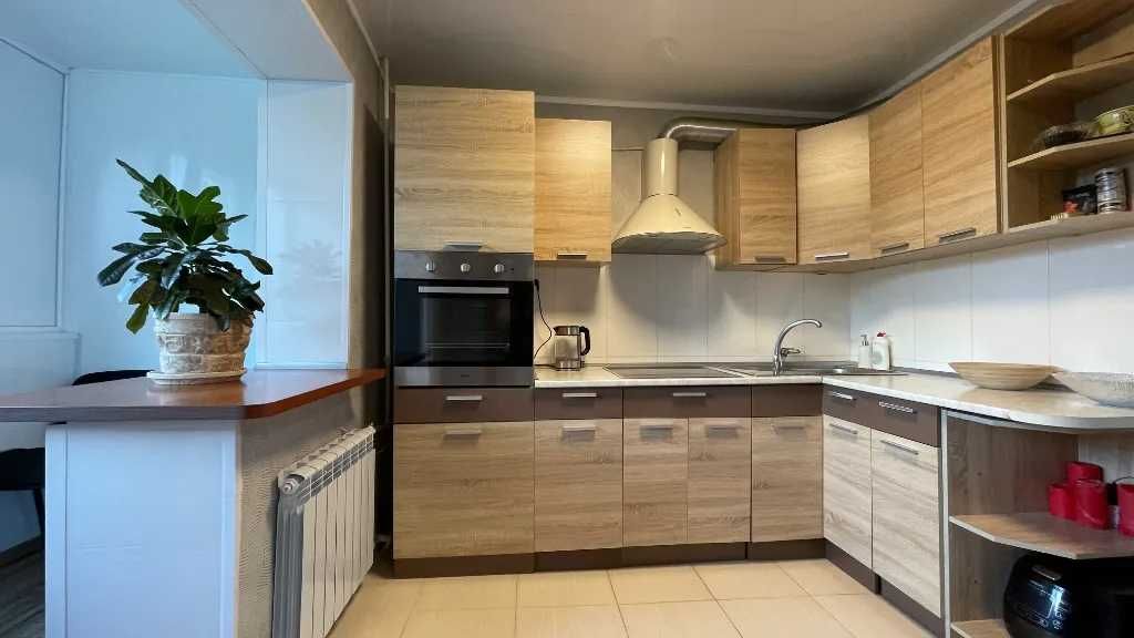 Продам 1к квартиру ул. Рабочая, 71 (р-н Каверина)