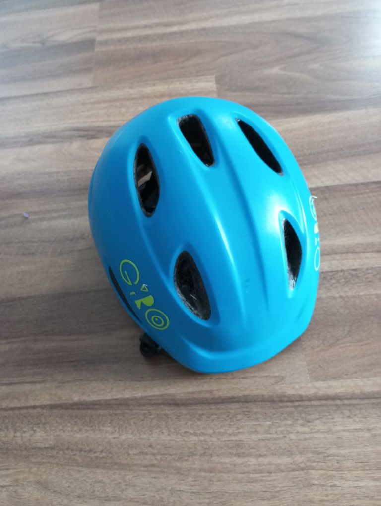 Kask dla dzieci giro