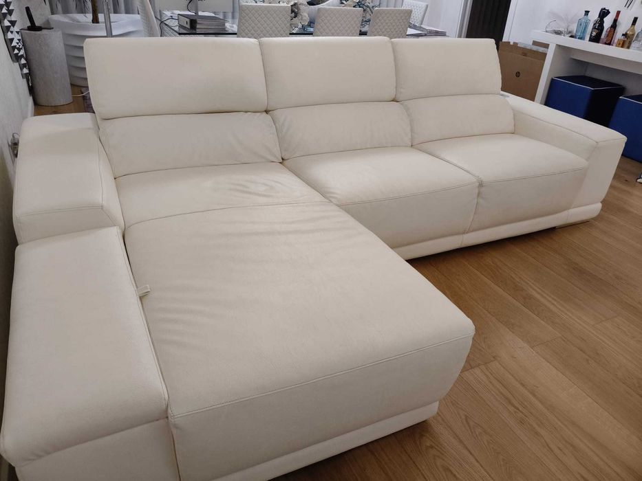 Sofá com 2 lugares e 1 chaise longue