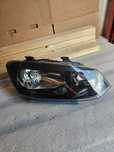 Lampa przód prawa Vw Polo 6-R