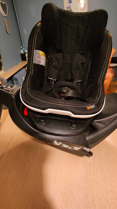 Sprzedam fotelik samochodowy