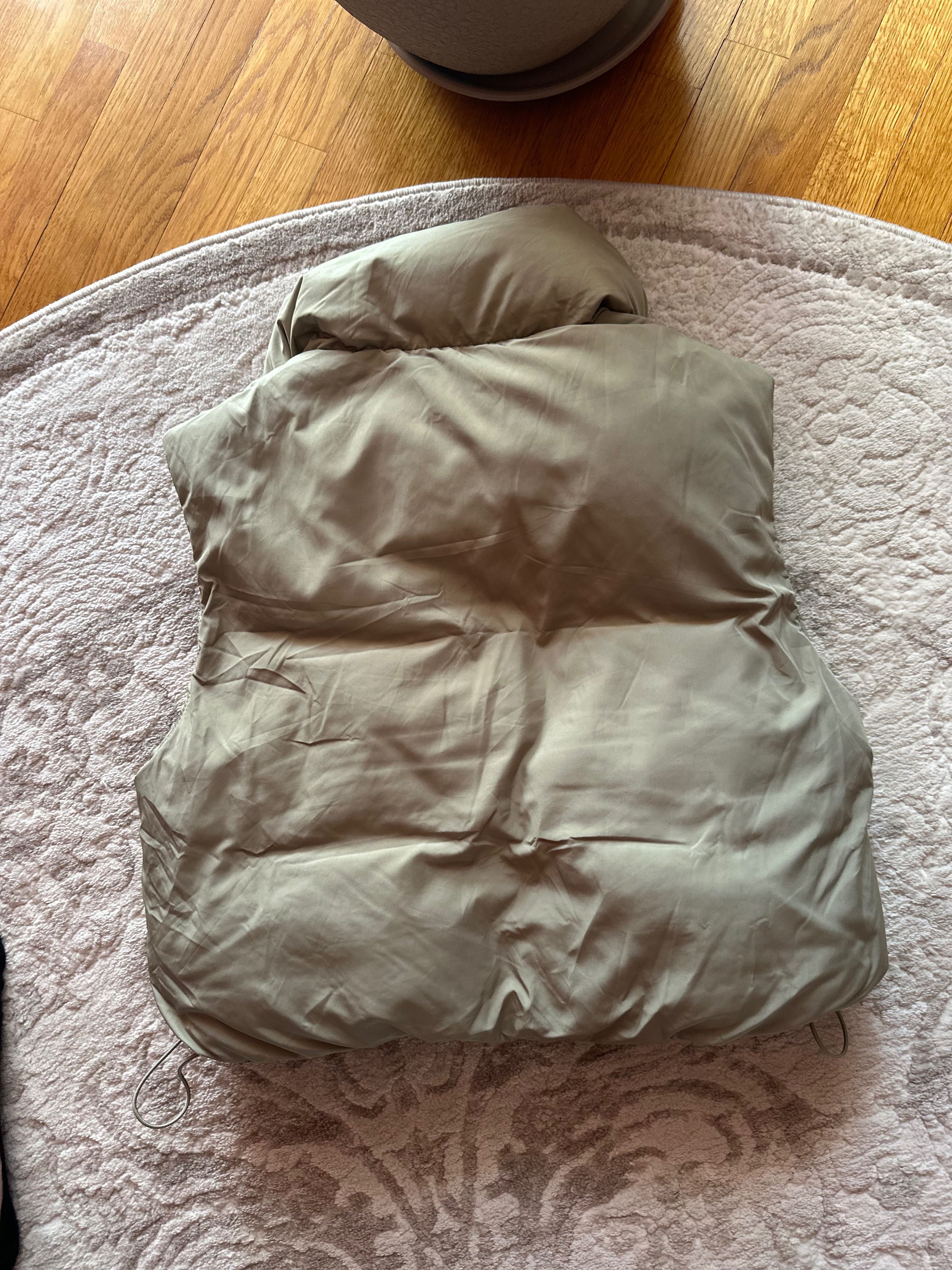 Мода і стиль( продам круту безрукавку Pull Bear M)