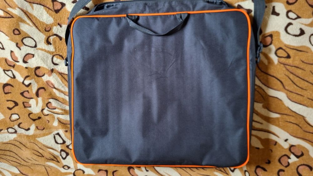 Сумка большая - квадратная