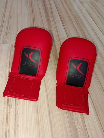 Rękawice karate - czerwone