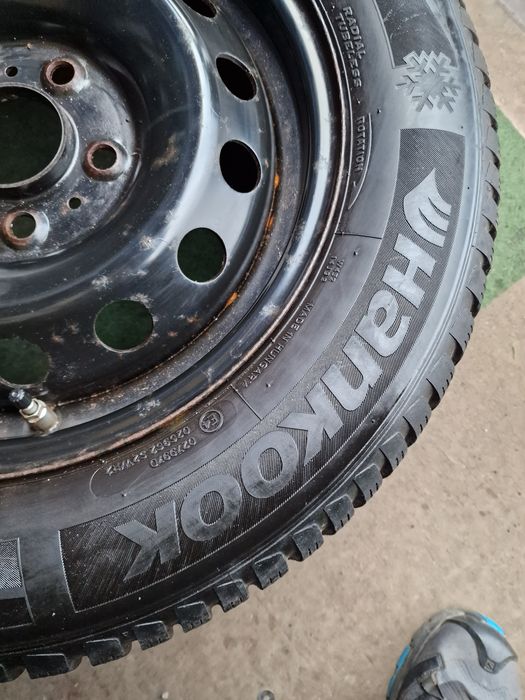 Koła zimowe 15 5×114.3 Hyundai i30 Kia Ceed Komplet Orginał Czujnik