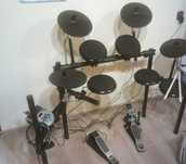 Perkusja elektroniczna Alesis DM7X