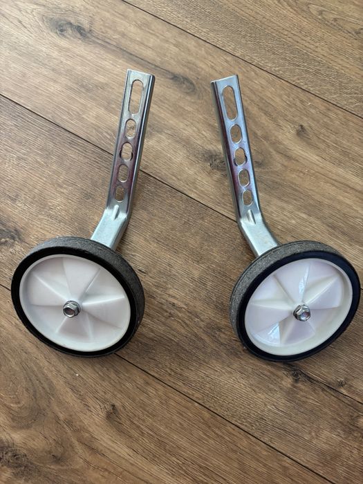 Boczne kółka do rowerku