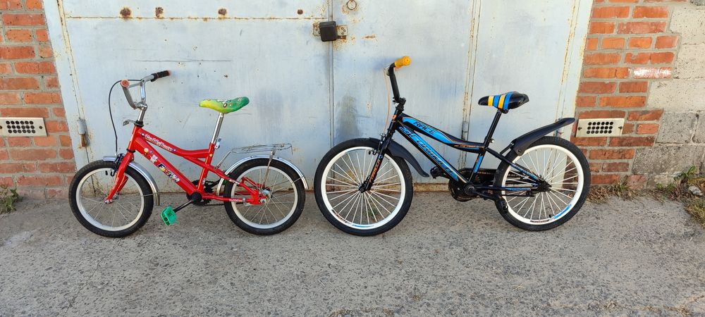 Продам деткий велосипед. Цена 1490 за 2 велосипеда