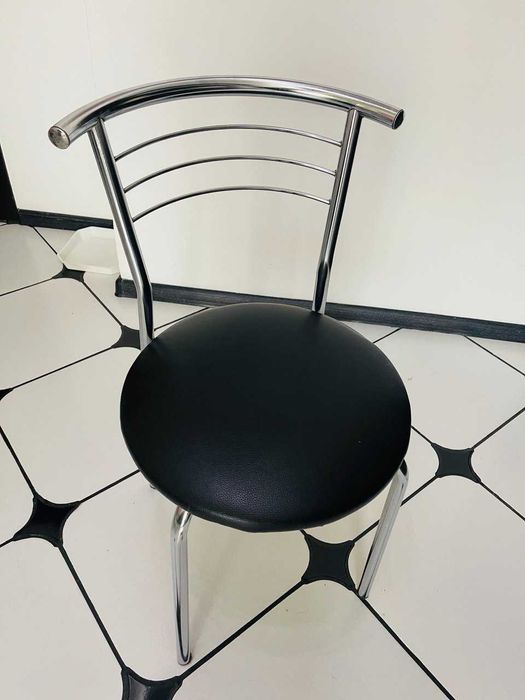 Продам крісла в хорошому стані