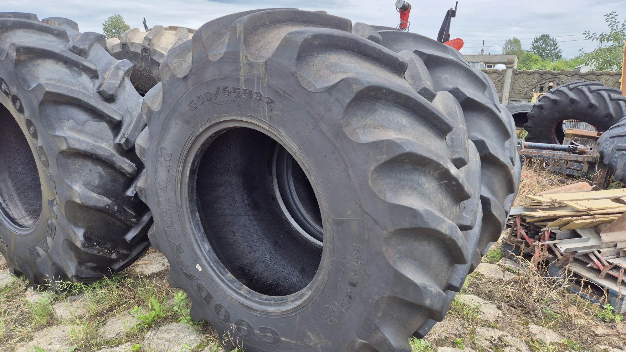 Opona kombajn goodyear 800/65R32 650/75R32