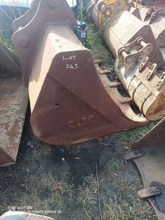 Łyżka 150cm do koparki 20-30 ton case fi70 300x400