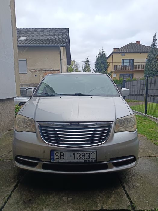 Chrysler town & country