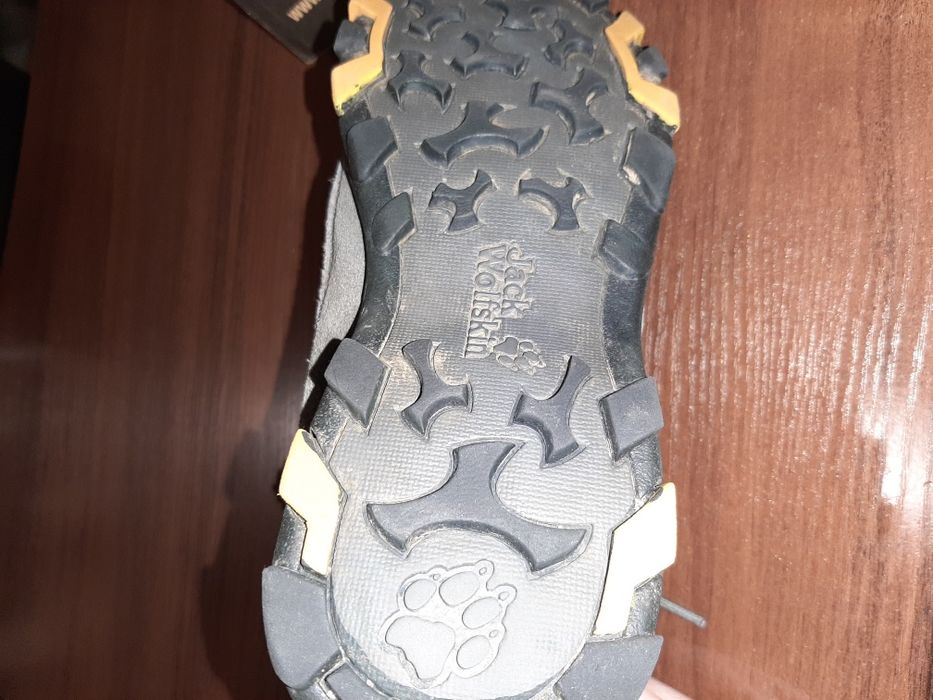 Черевики, чобітки дитячі. Jack Wolfskin.