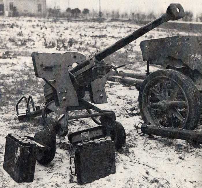 Stare skrzynka na naboje przeciwpancerne unikat 1942 r