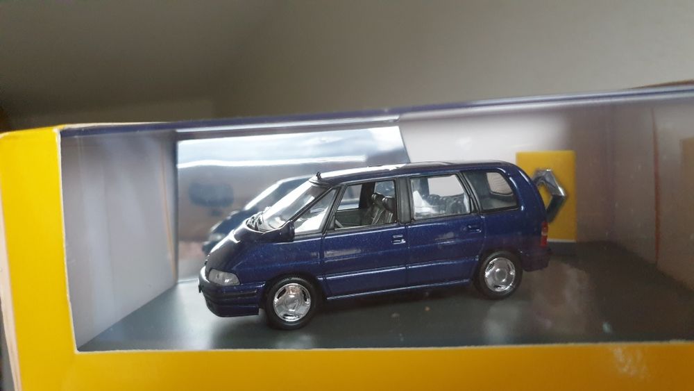Renault Espace 2 1:43 Universal Hobbies